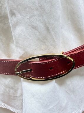 Leather Oval Buckle Belt in Red - Women's Accessory